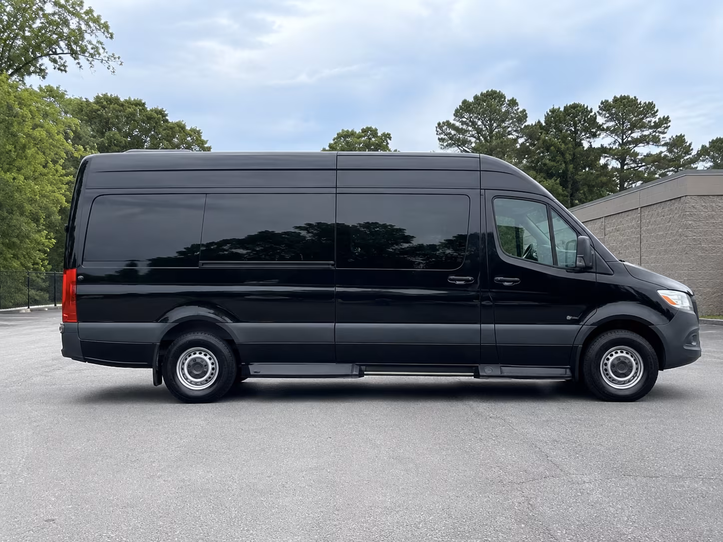 book a bus for your next corporate event 4