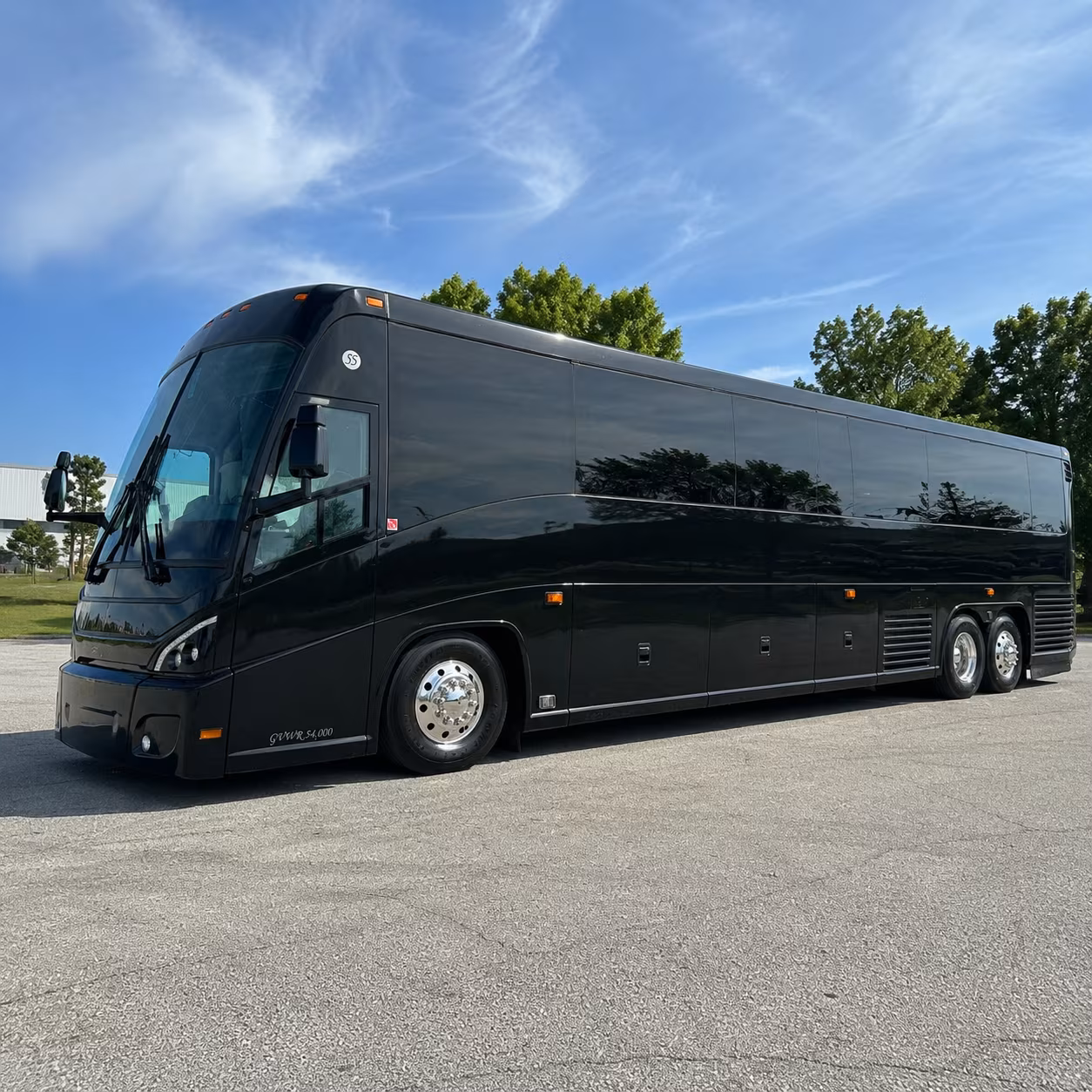 duluth 47 passenger charter bus