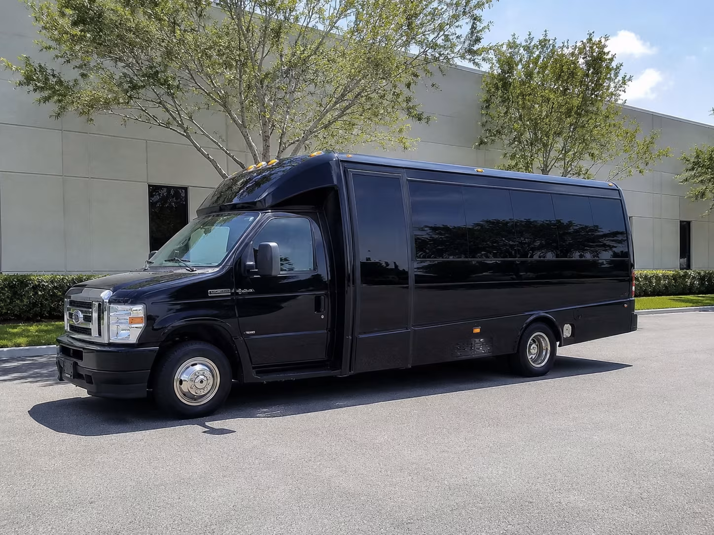duluth wedding transportation